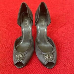 Loft satin Evening shoes with jeweled flower on front only worn once …As Is